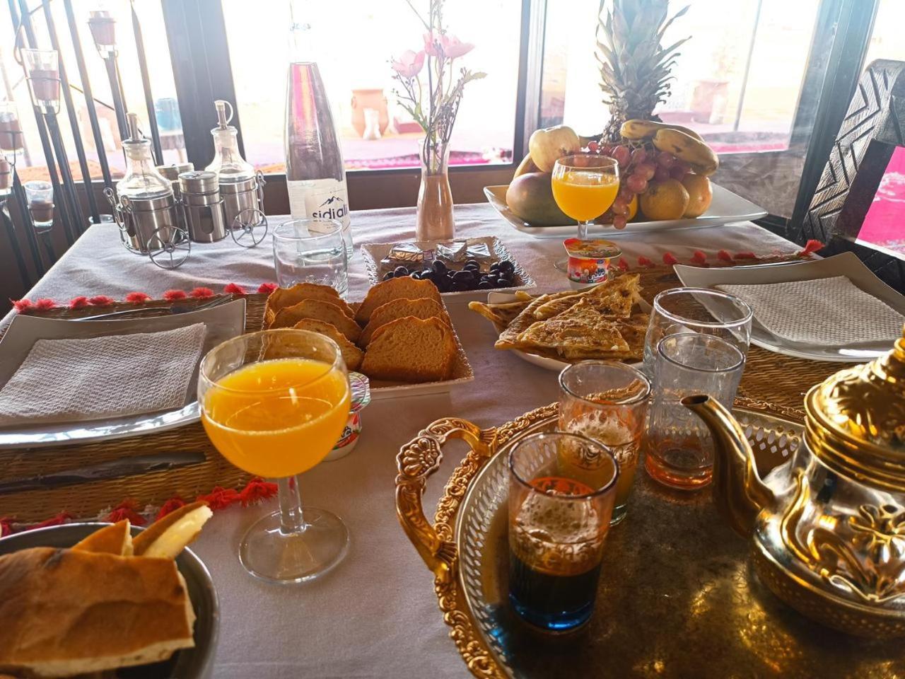 Merzouga Traditional Luxury Camp Buitenkant foto